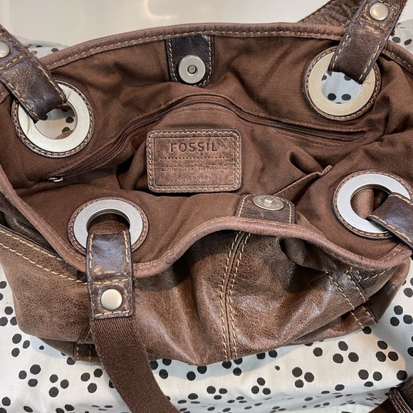 EUC Fossil distressed leather handbag - Picture 13 of 14